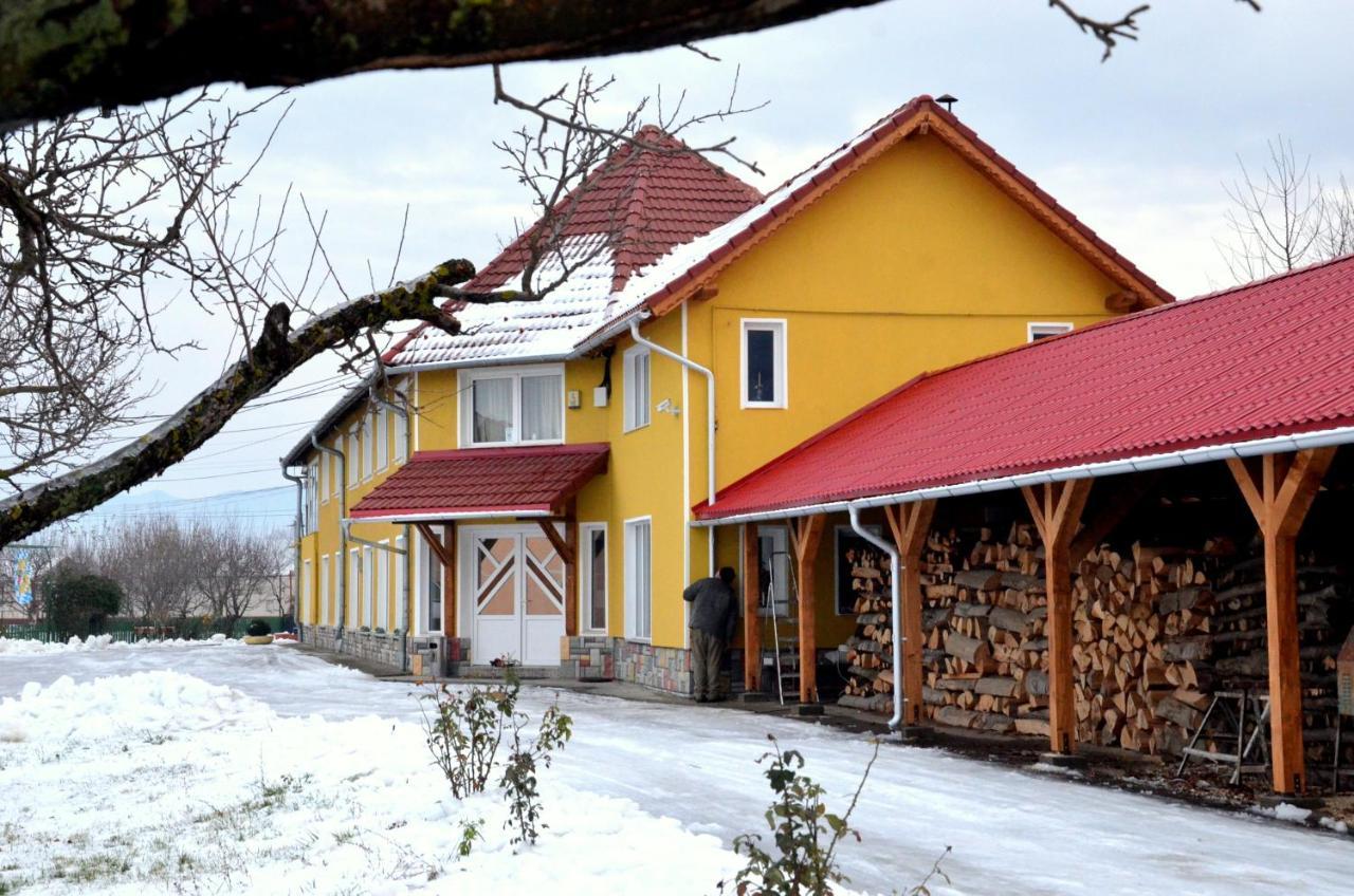 Cazare La Troita Hotel Codlea Luaran gambar