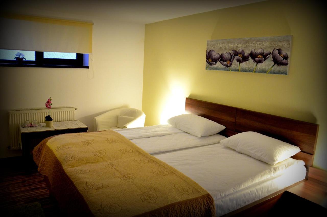 Cazare La Troita Hotel Codlea Luaran gambar