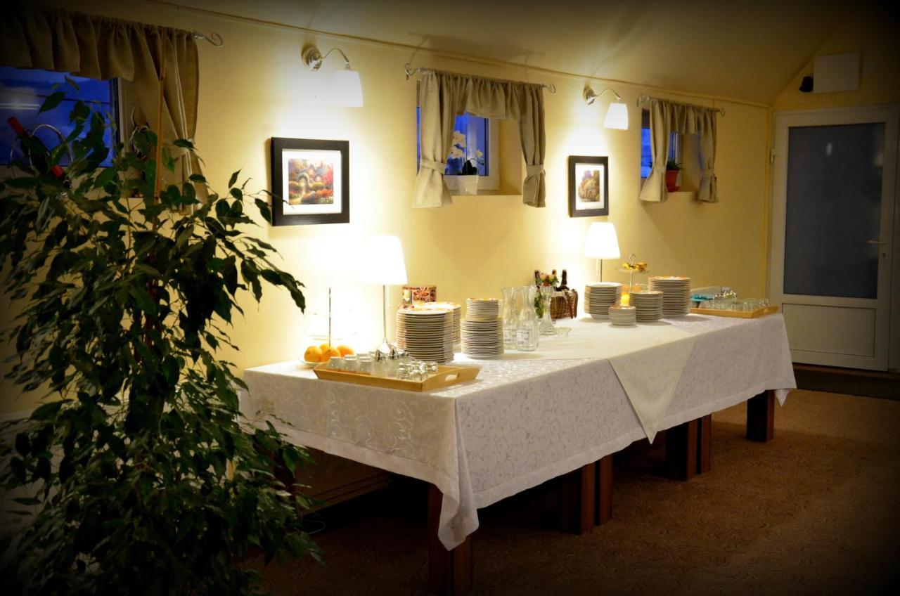 Cazare La Troita Hotel Codlea Luaran gambar