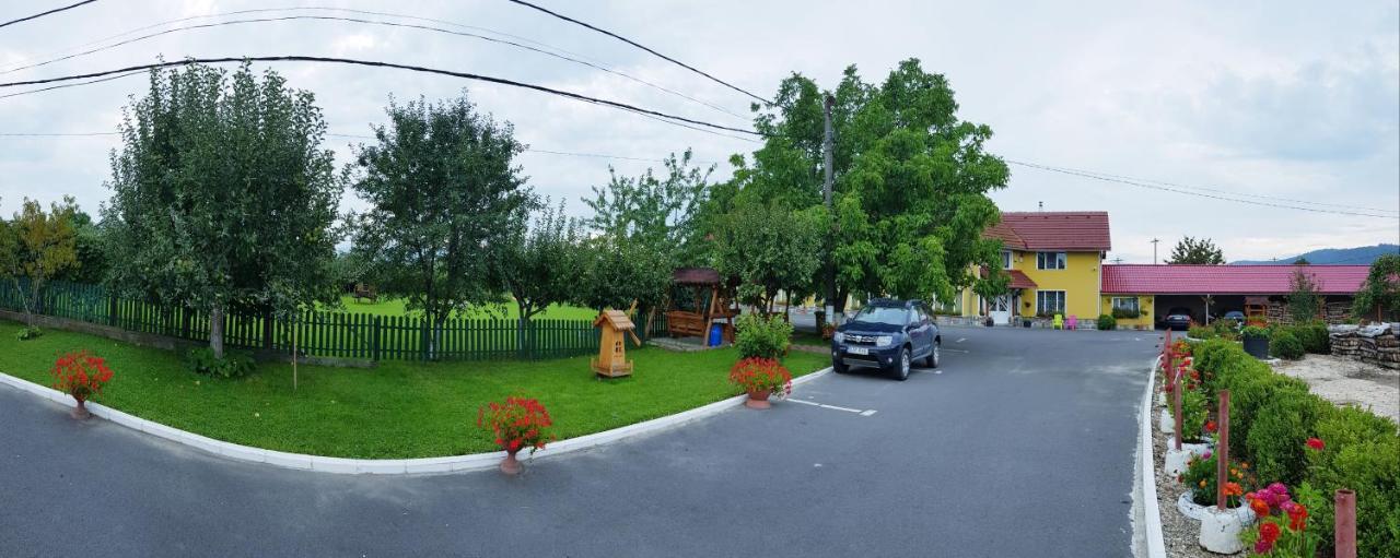 Cazare La Troita Hotel Codlea Luaran gambar