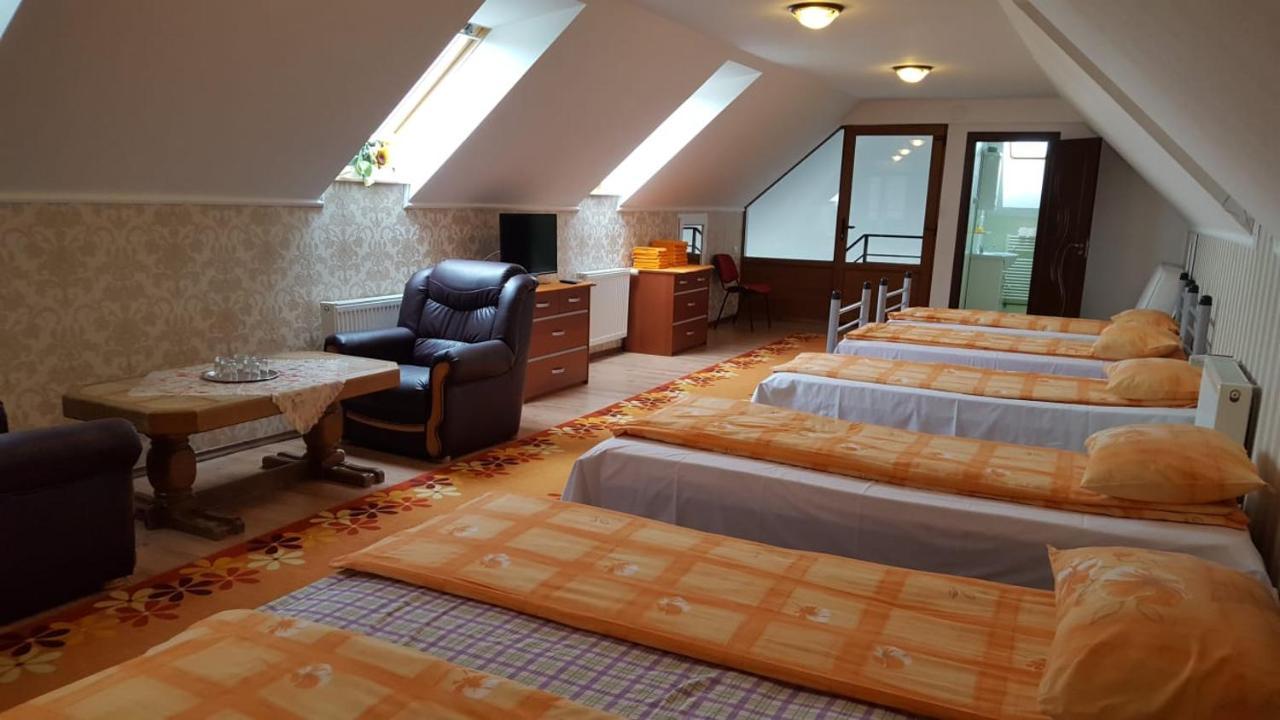 Cazare La Troita Hotel Codlea Luaran gambar
