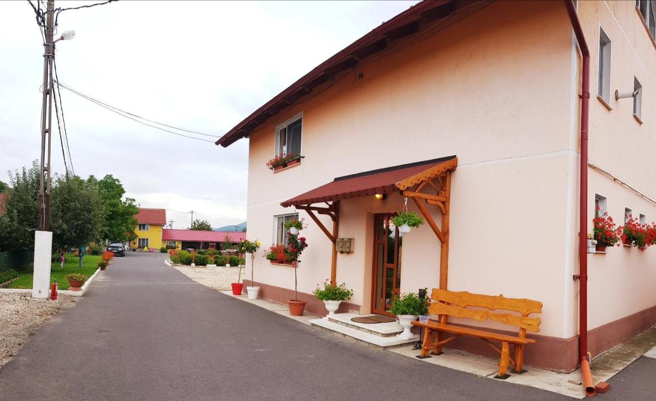 Cazare La Troita Hotel Codlea Luaran gambar